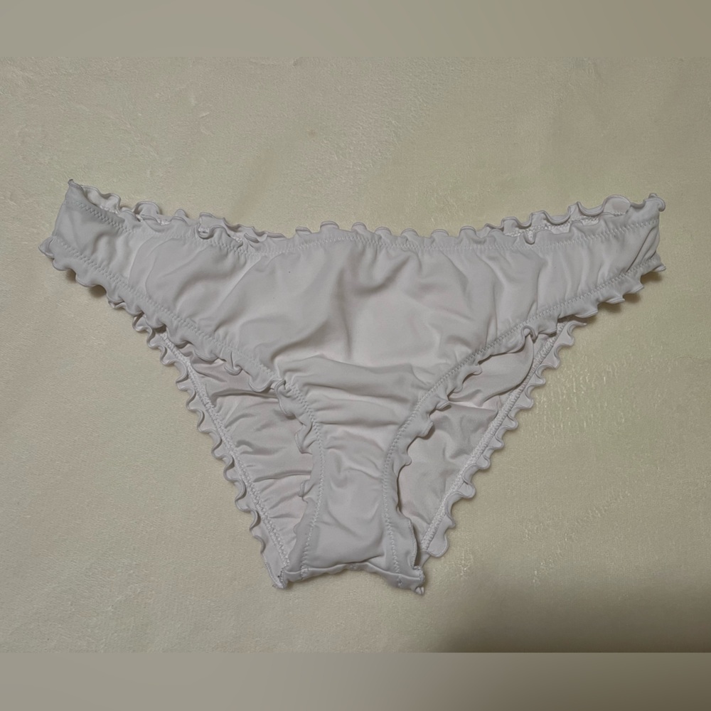 Shade & Shore Women’s Ruffled Bikini Bottoms